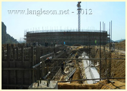 Toàn cảnh công trình nhà máy clinker và trạm nghiền xi măng Văn Hóa.